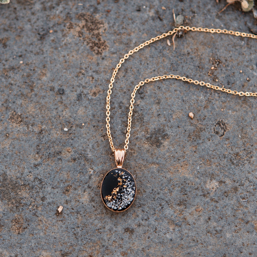 The Everglow Inclusion Pendant